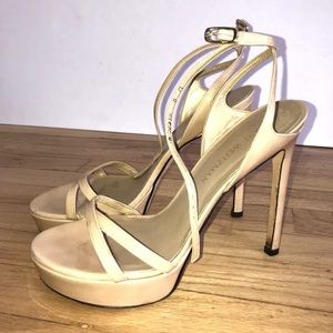 Stuart Weitzman Beige Patent Leather Strappy Heels Size 8 MK